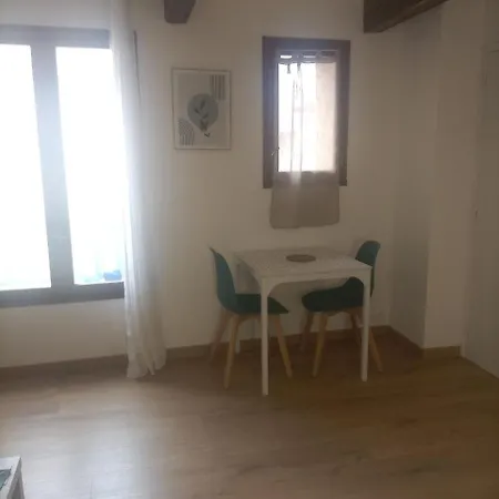 Le Sept A1 Apartment *